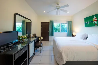 Lokal Phuket "Former K-Hotel" – Foto 5